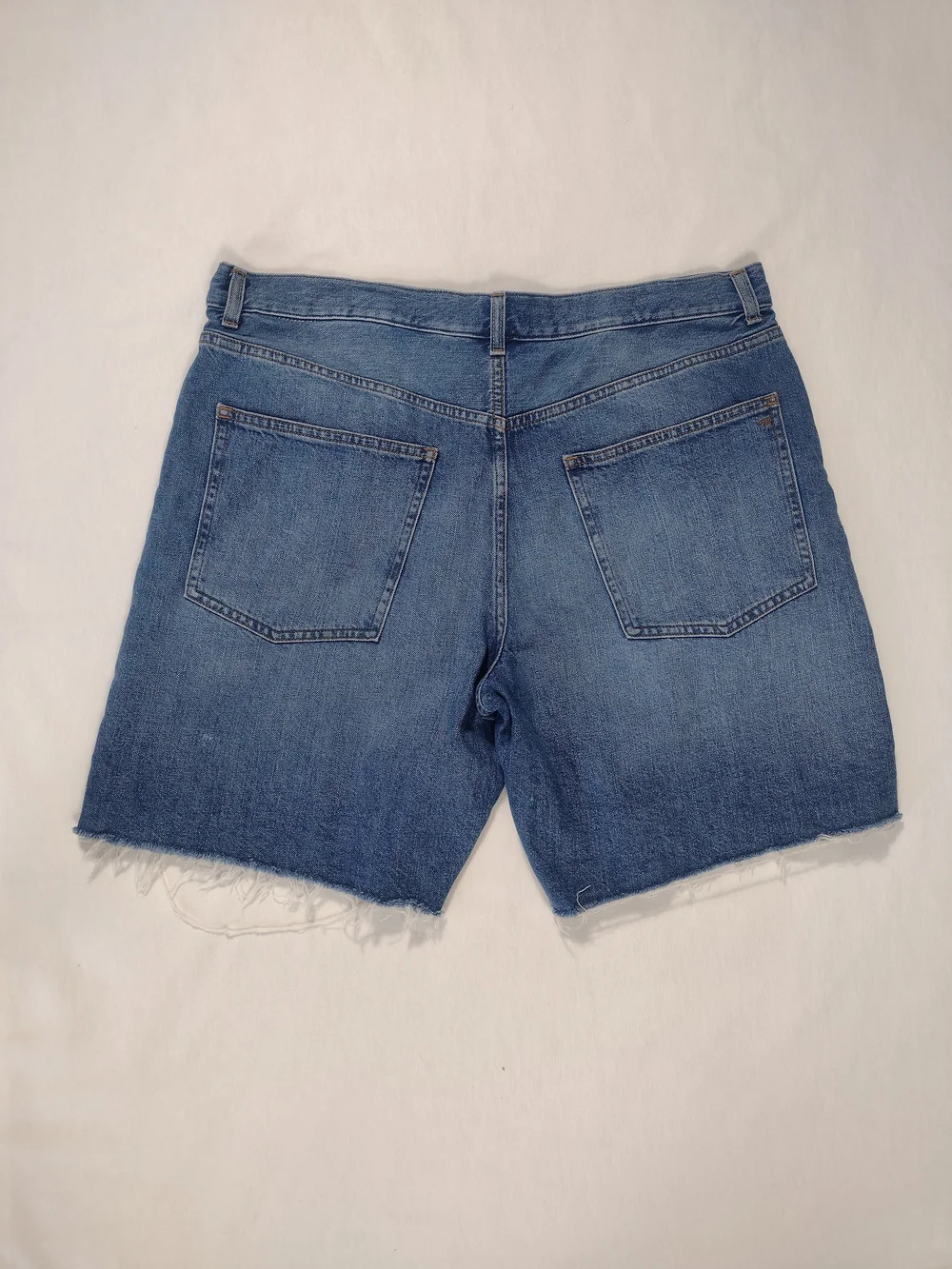Madewell Button Long Fly Baggy Cuffed Jean Shorts Mifflin Wash Size 33